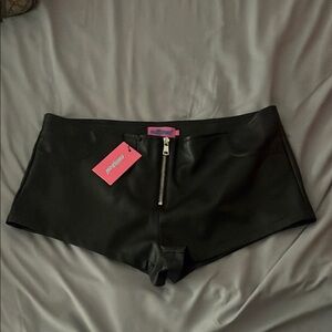 Edikted- Zippy Faux Leather Micro Shorts